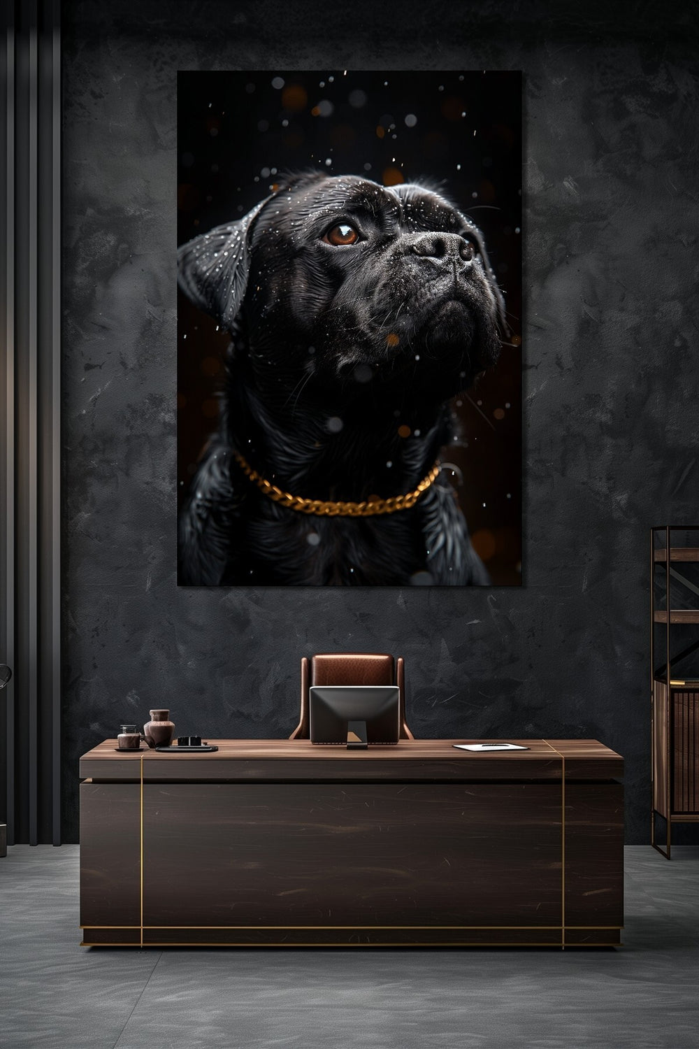 Siyah Köpek Baskılı Cam Tablo – Yağmur Efektli Gold Zincir Detaylı Modern Duvar Dekoru