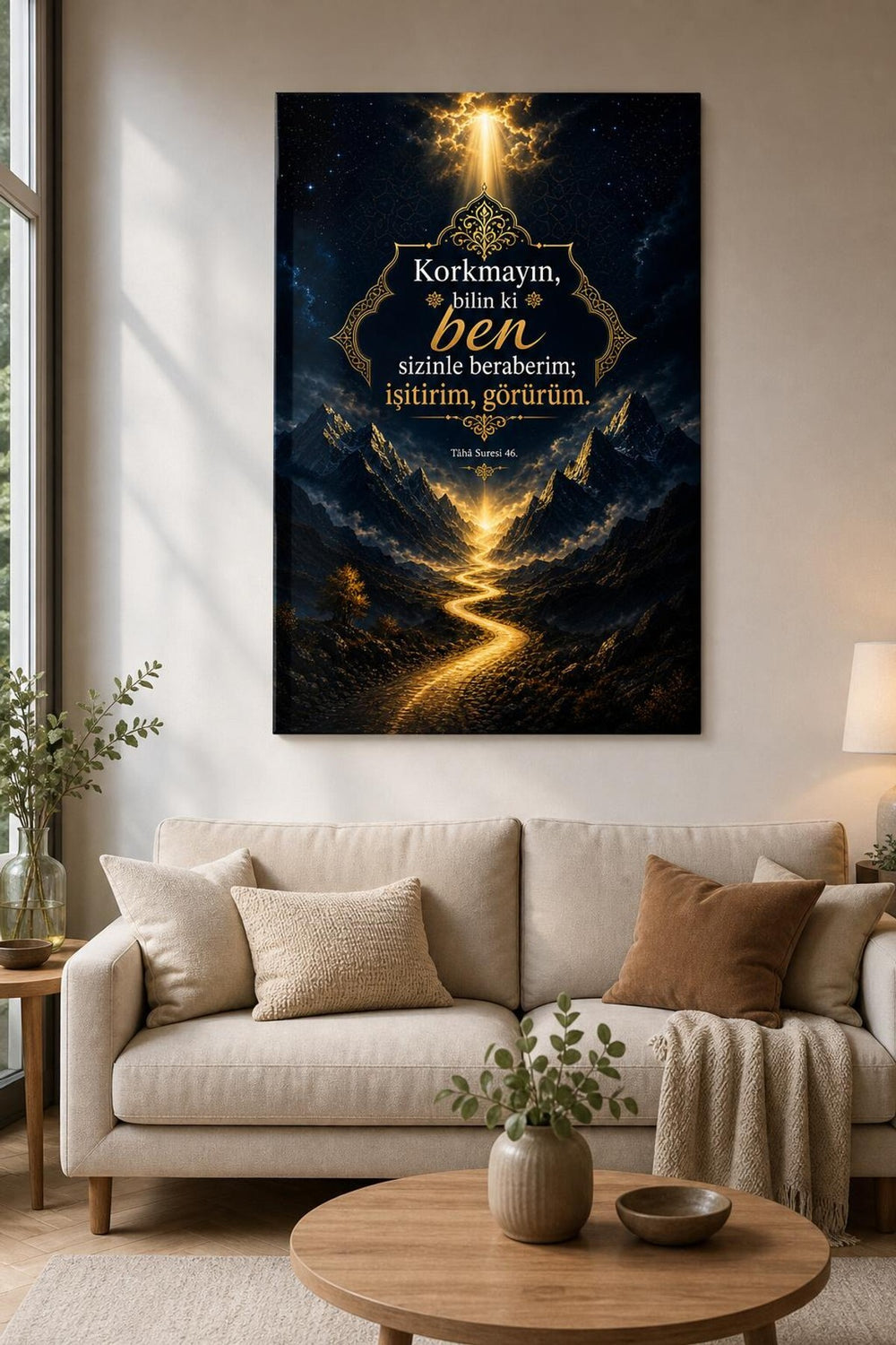Taha Suresi Ayetli Baskılı Cam Tablo – Manevi Dekoratif Duvar Tablosu