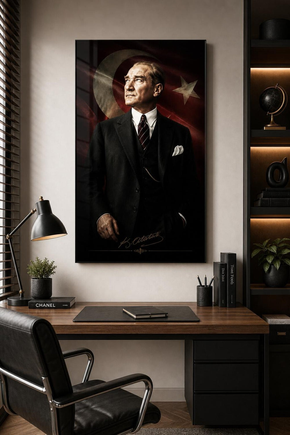 Atatürk İmzalı Çerçeveli Portre Baskılı Cam Tablo – UV Baskı Dekoratif Duvar Tablosu