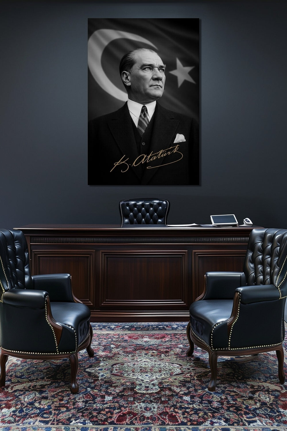 Atatürk Portre Baskılı Cam Tablo – Türk Bayrağı Arka Planlı Şık Tasarım