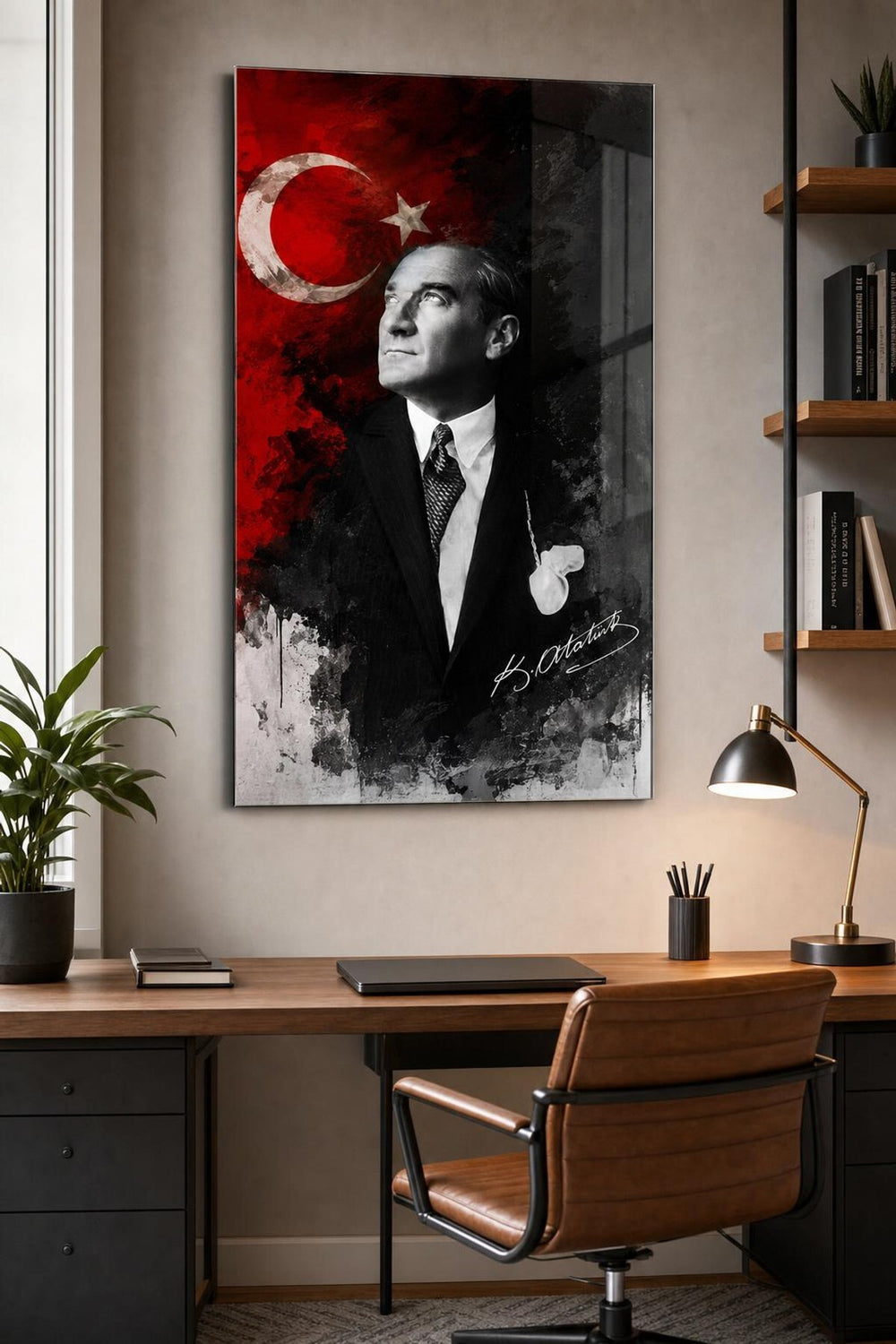 Atatürk Kırmızı Siyah Modern Baskılı Cam Tablo – UV Baskı Dekoratif Duvar Tablosu